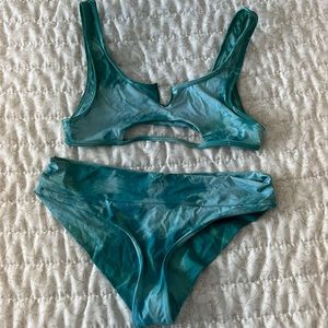 Frankie’s bikinis tie dye bikini